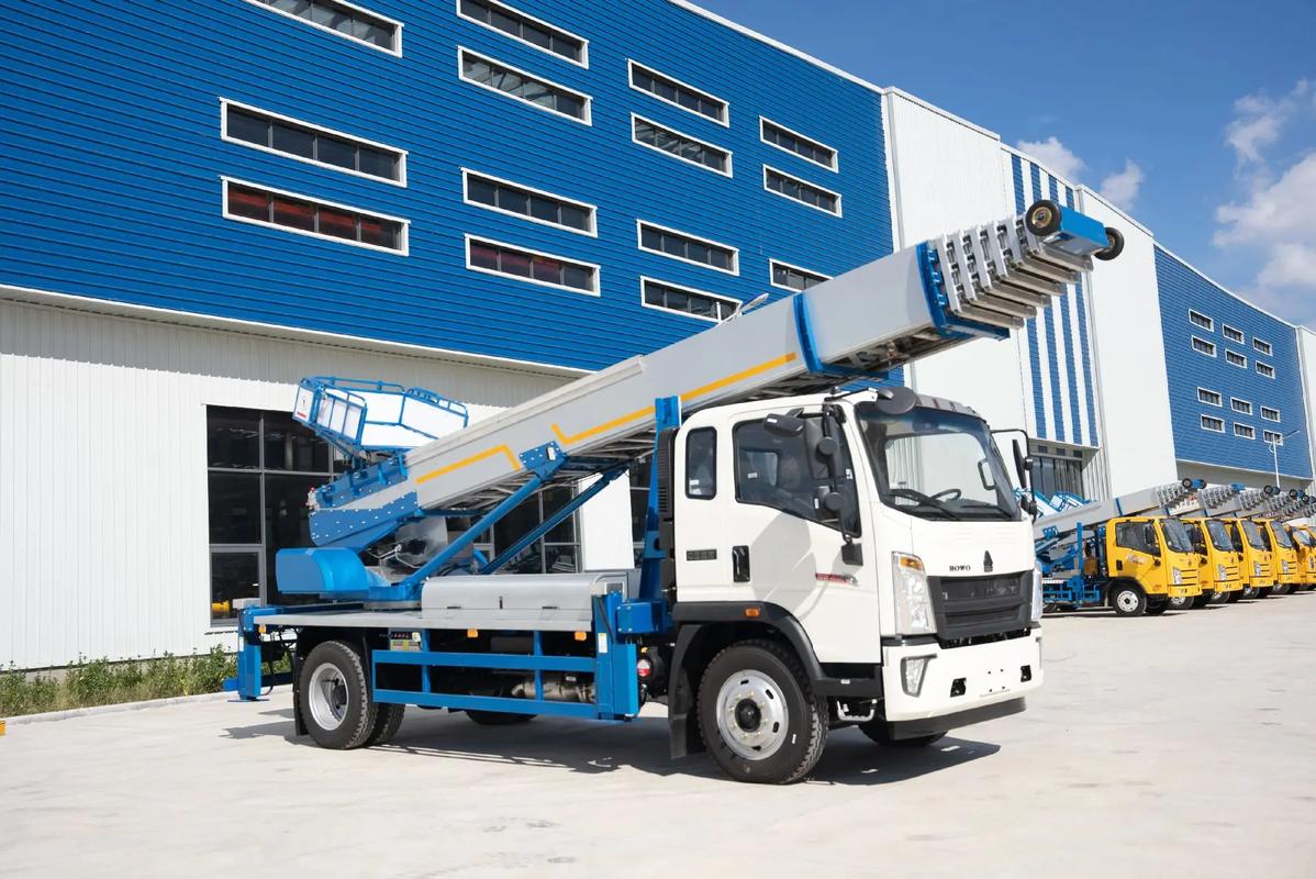 锦江出租云梯车高空作业车 建筑垃圾搬运